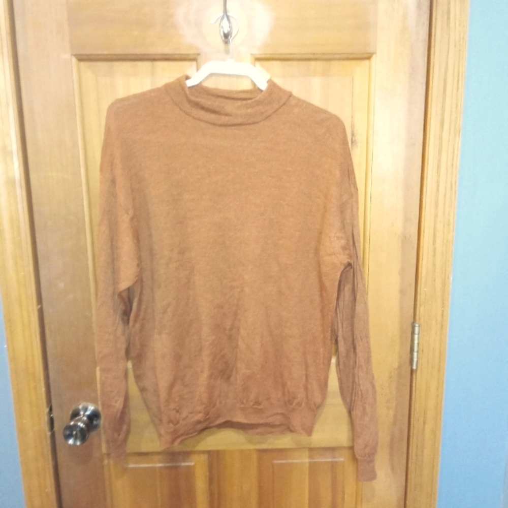 Cellini 100% wool burnt orange sweater size XL